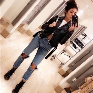 Meet your Posher, Brittney